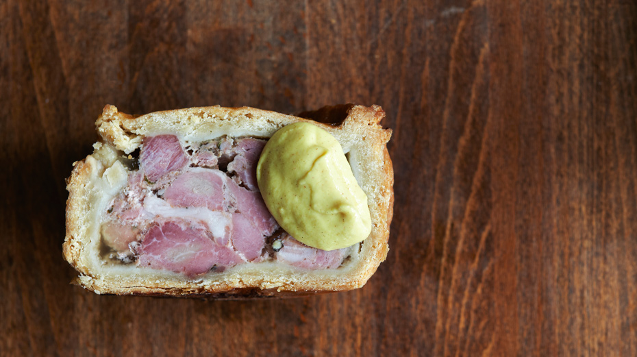 Pork Pie with mustard BEAGLE