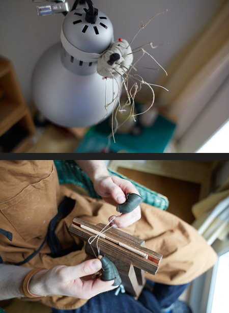 Lamp-and-pins,-double-handed-technique