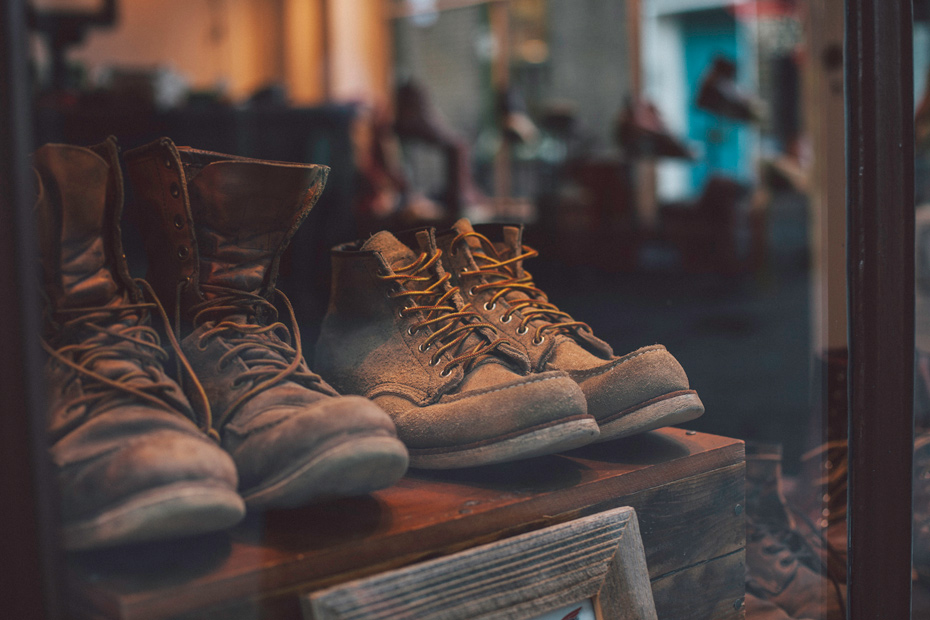 shop-window, red wings, jasper fry photography