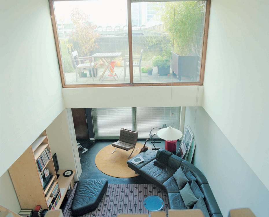 lounge-view-with-window-flat-36
