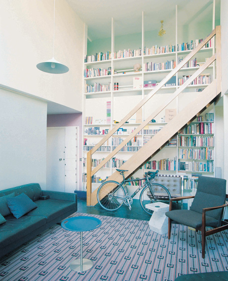 Looking-up-form-the-main-room-flat-type-36