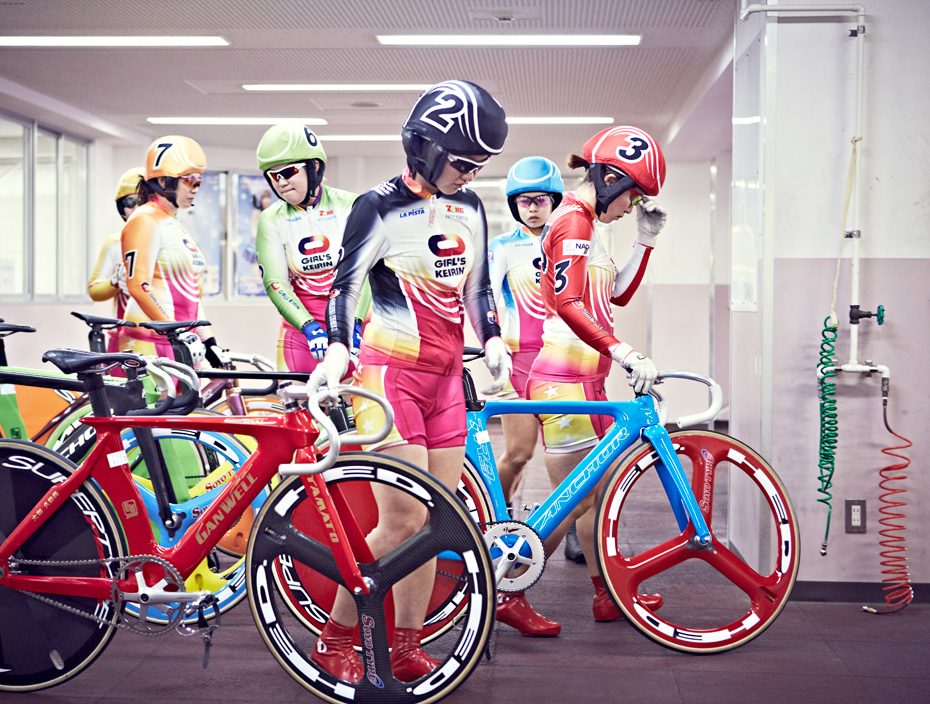 Japanese-Keirin,-Fred-MacGregor,-women's-race