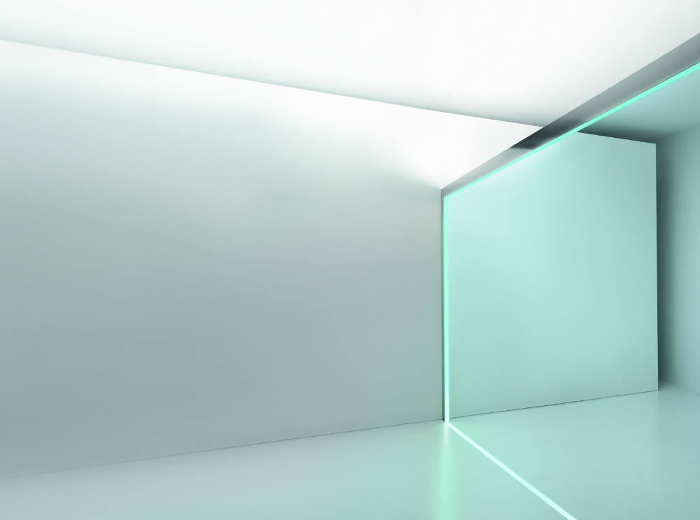 Copertina Cyan courtesy of Carlotta de Bevilacqua