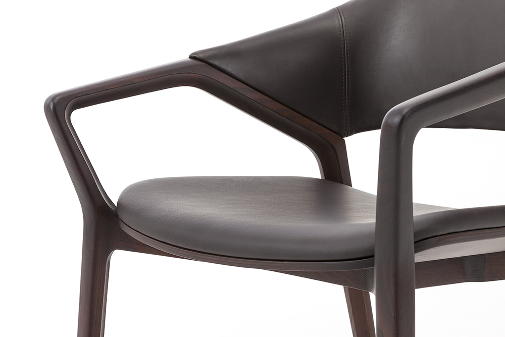 7_CASSINA_Ico chair_Ora Ito_detail