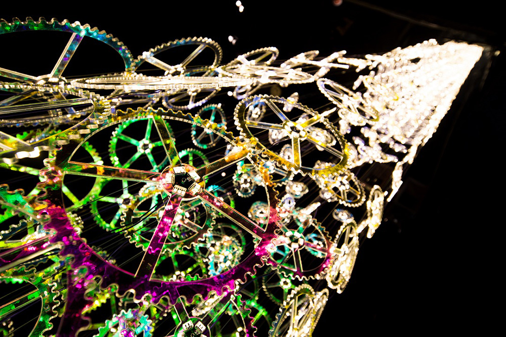 Waldermeyer's COG installation, mirrored to infinity, at the Spazio Rossana Orlandi