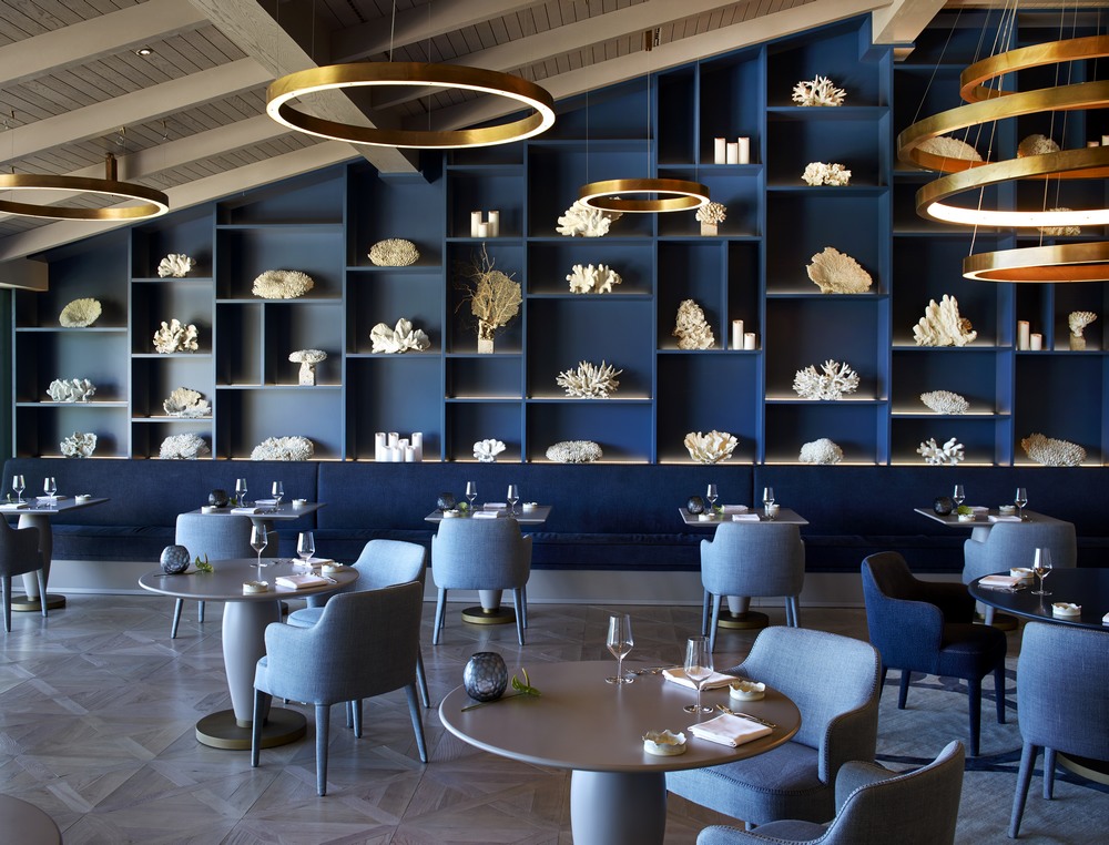 Natural coral on the wall at Ocean restaurant– Photo: Vasco Celio